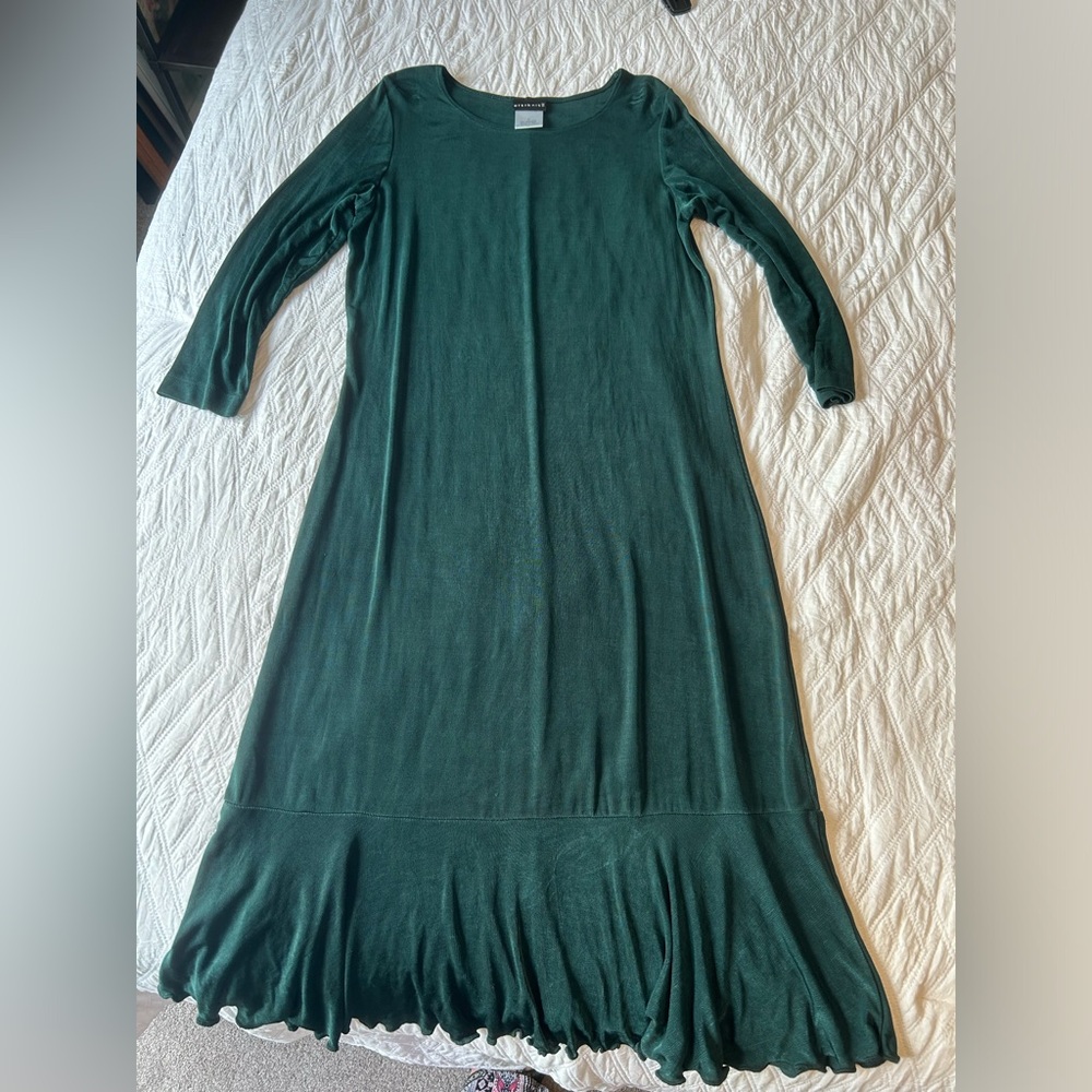 Green long sleeve dress